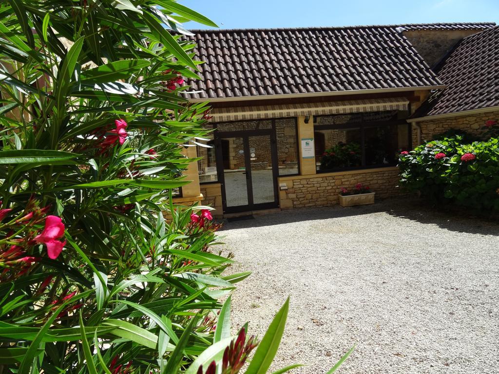 Hôtel La Table Du Chaffour à Saint-Geniès-Bellevue Extérieur photo